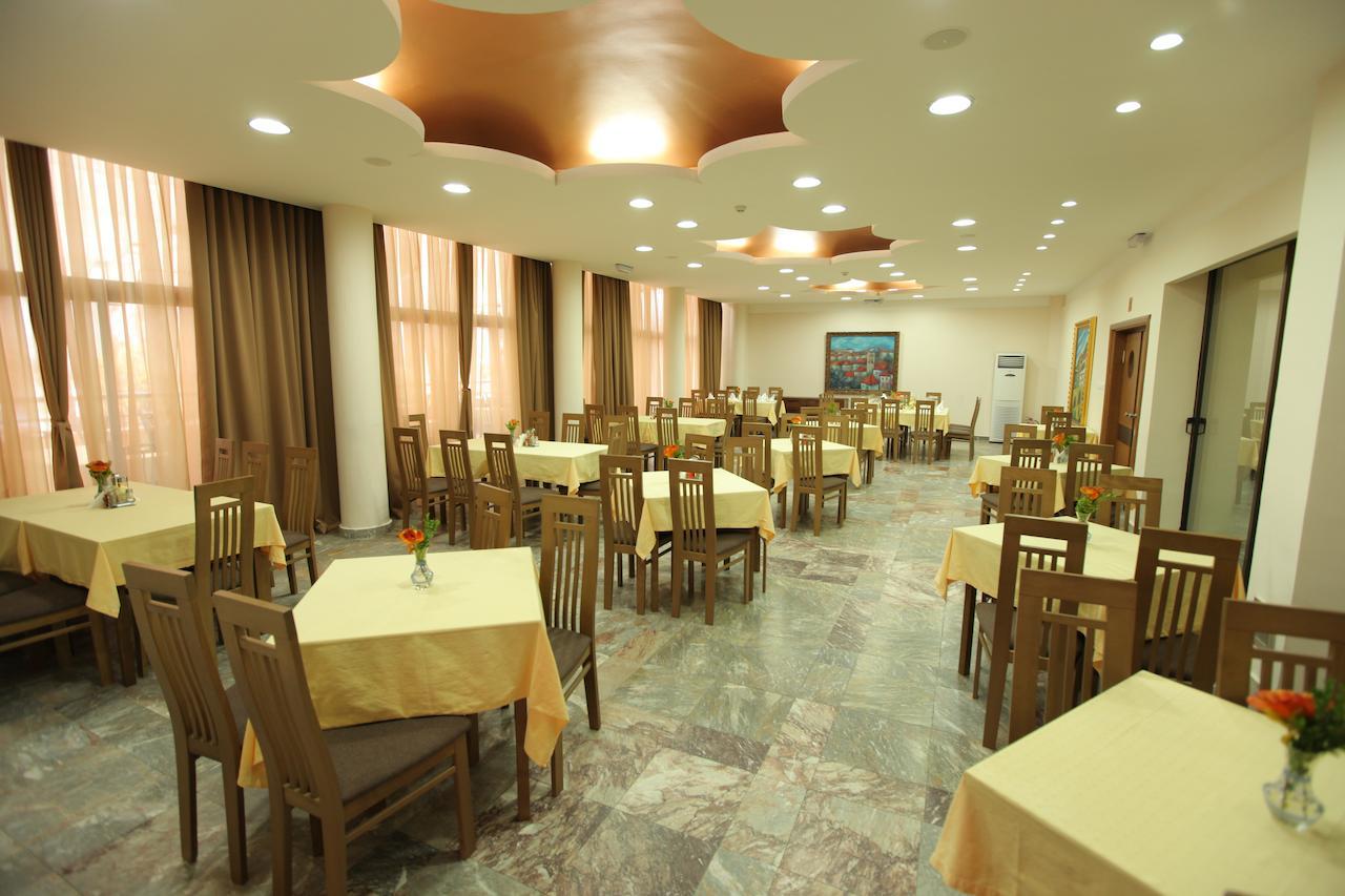 Hotel Kratis Kratovo Exterior foto